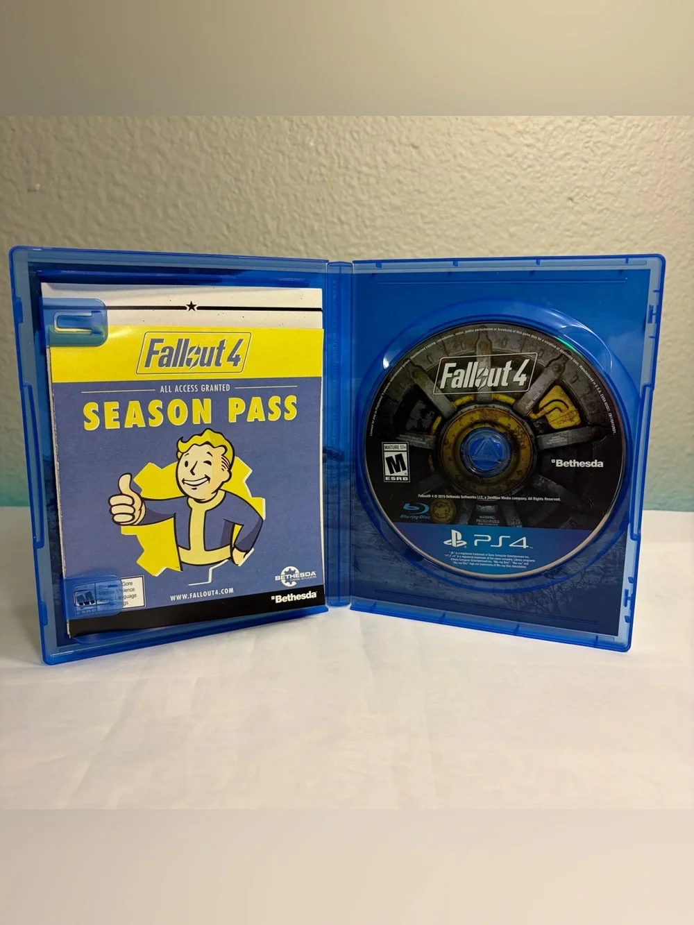 Fallout 4 PS4 Sony PlayStation 4 - 2015 Tested & Works Complete Videogame CIB